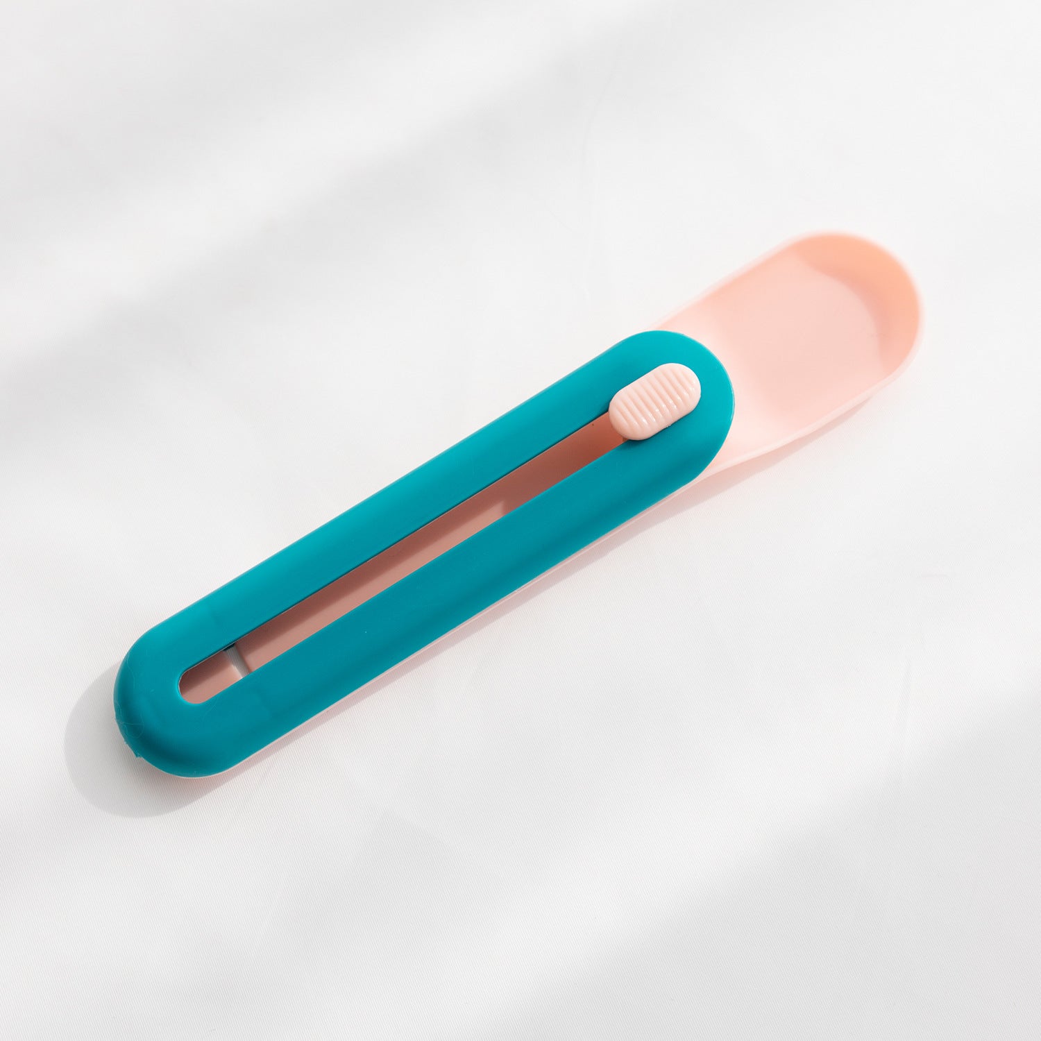 Cat Treat Spoon Feeder