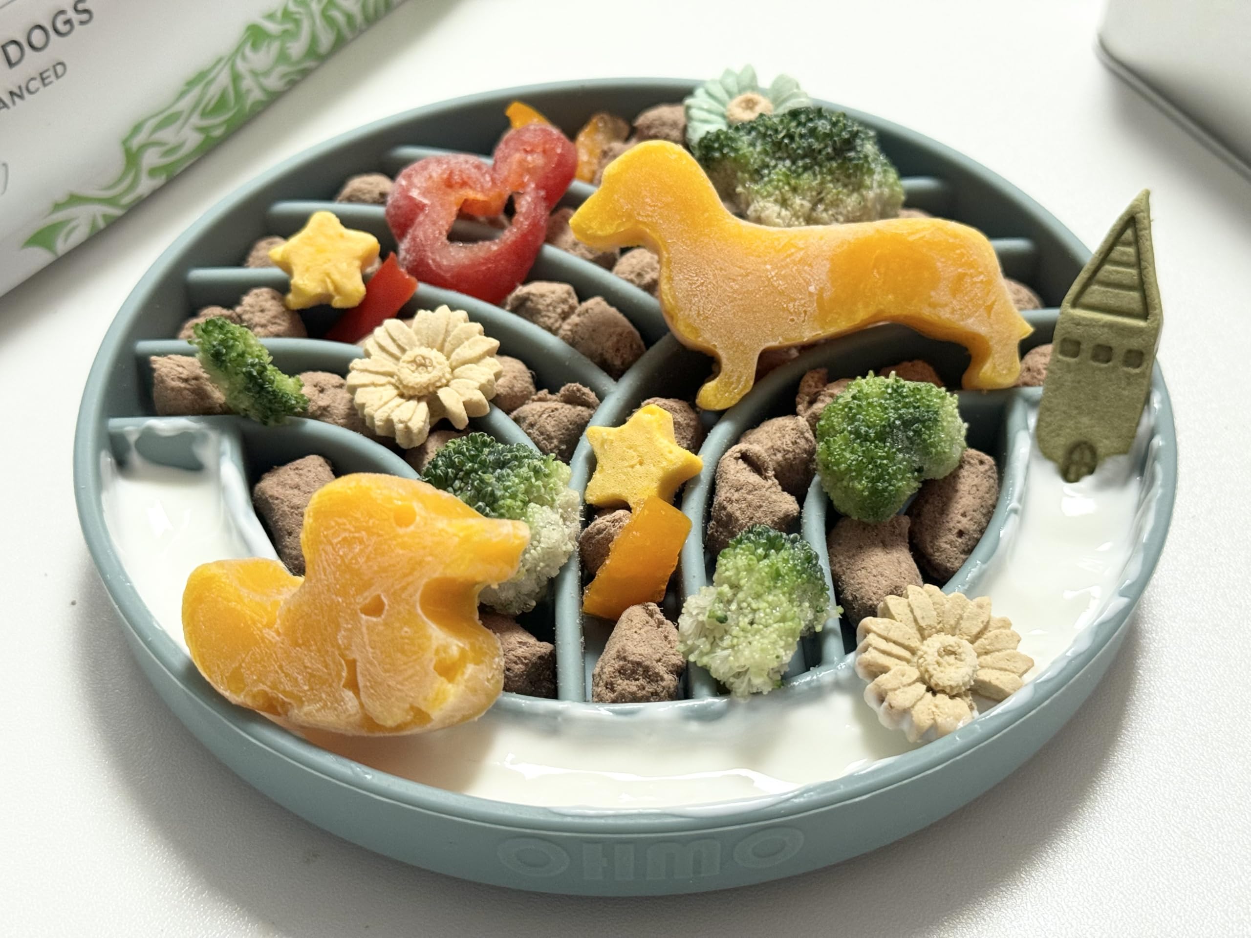 Silicone Puppy Cat Food Bowl with Anti-Slip Suction Cup