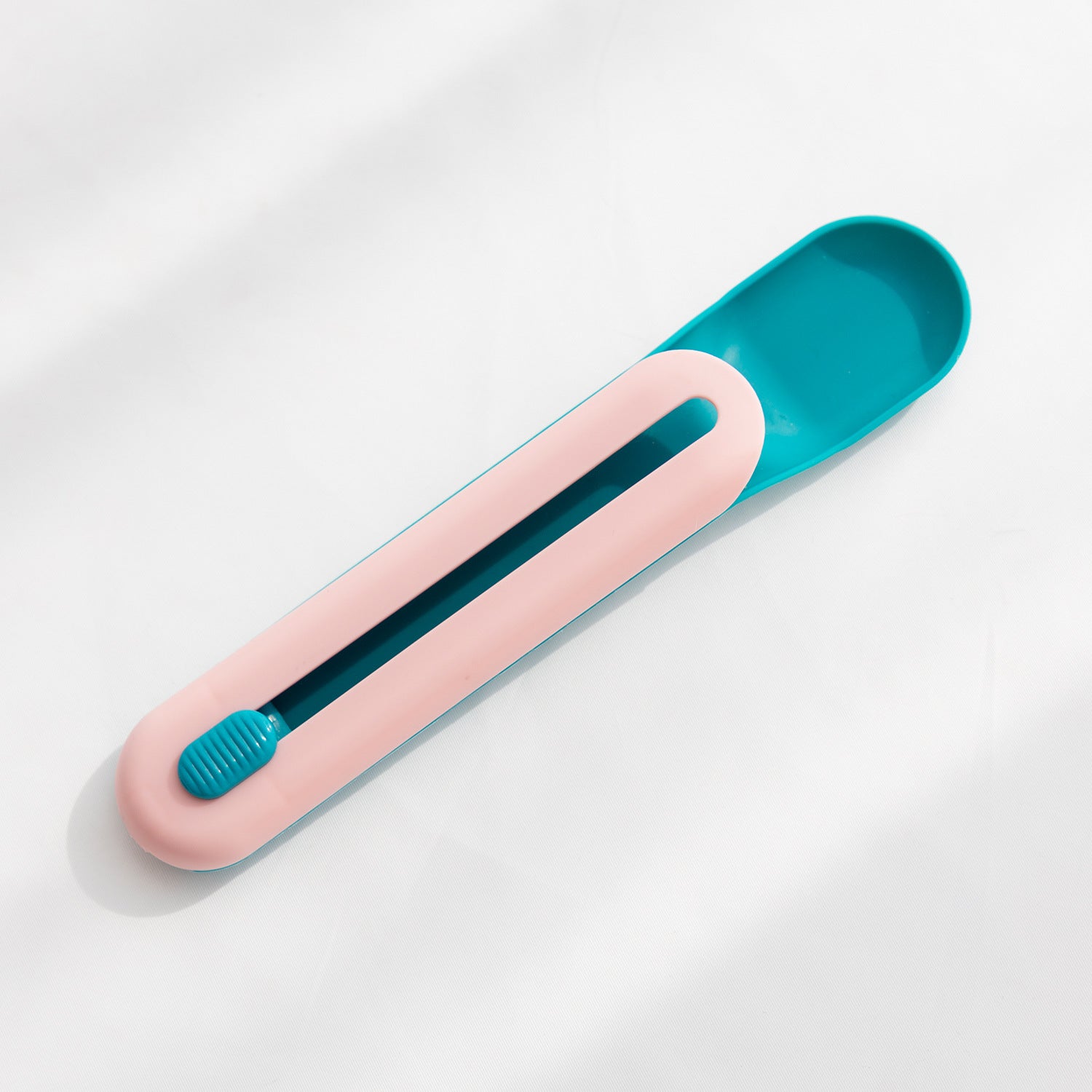 Cat Treat Spoon Feeder